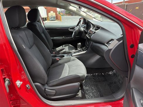 Used 2019 Nissan Sentra SR FWD image 15