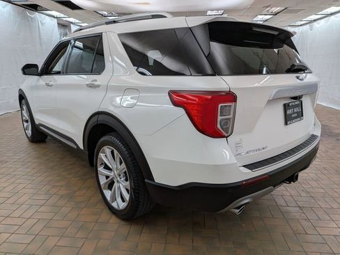 Certified 2023 Ford Explorer Platinum w/ Technology Package RWD image 5