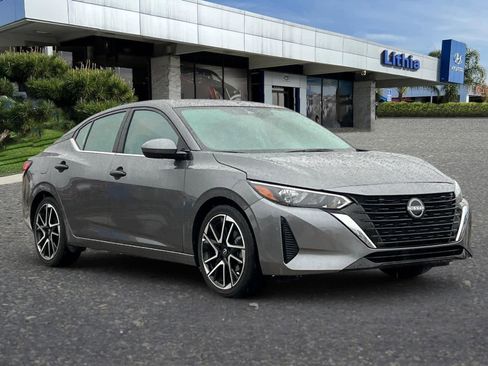 Used 2025 Nissan Sentra S image 10