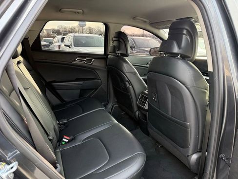 Certified 2023 Kia Sportage EX image 14