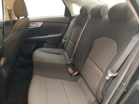 Used 2022 Kia Forte LXS FWD image 18