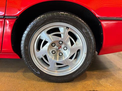 Used 1990 Chevrolet Corvette ZR-1 RWD image 36