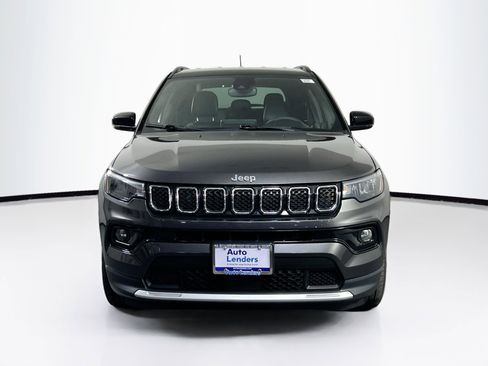 Used 2023 Jeep Compass Limited AWD/4WD image 2