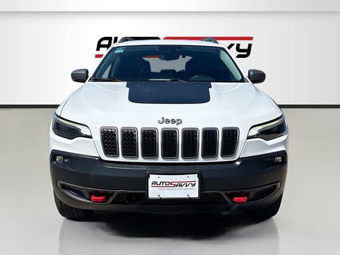 Used 2021 Jeep Cherokee Trailhawk image 2