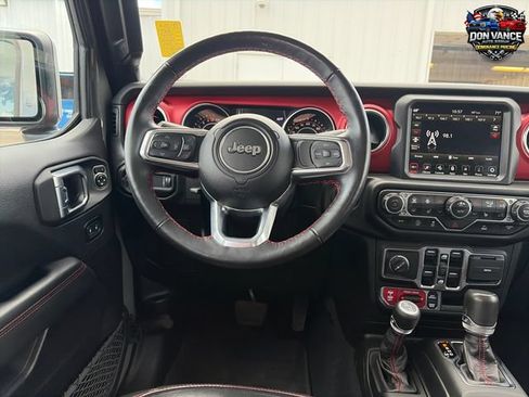 Used 2023 Jeep Gladiator Rubicon w/ Cold Weather Group AWD/4WD image 13