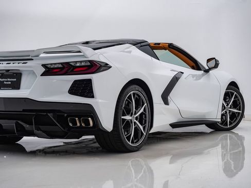 Used 2021 Chevrolet Corvette Stingray Premium Cpe w/ Z51 Performance Package RWD image 12