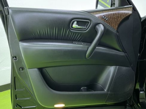 Used 2020 Nissan Armada SL w/ Premium Package image 17