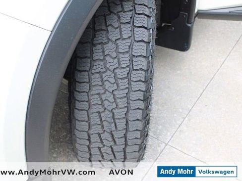 Used 2023 Nissan Rogue SV image 13