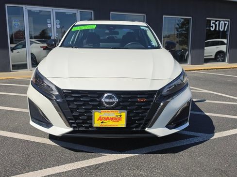 Certified 2023 Nissan Altima 2.5 SR w/ SR Premium Package AWD/4WD image 8