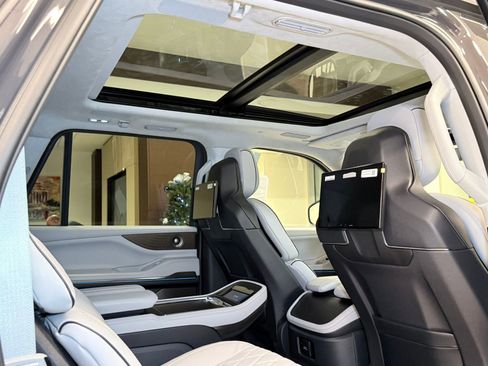 New 2026 Lincoln Navigator L Black Label image 8