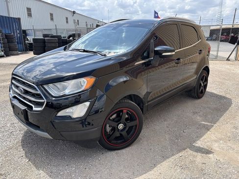 Used 2018 Ford EcoSport Titanium image 3