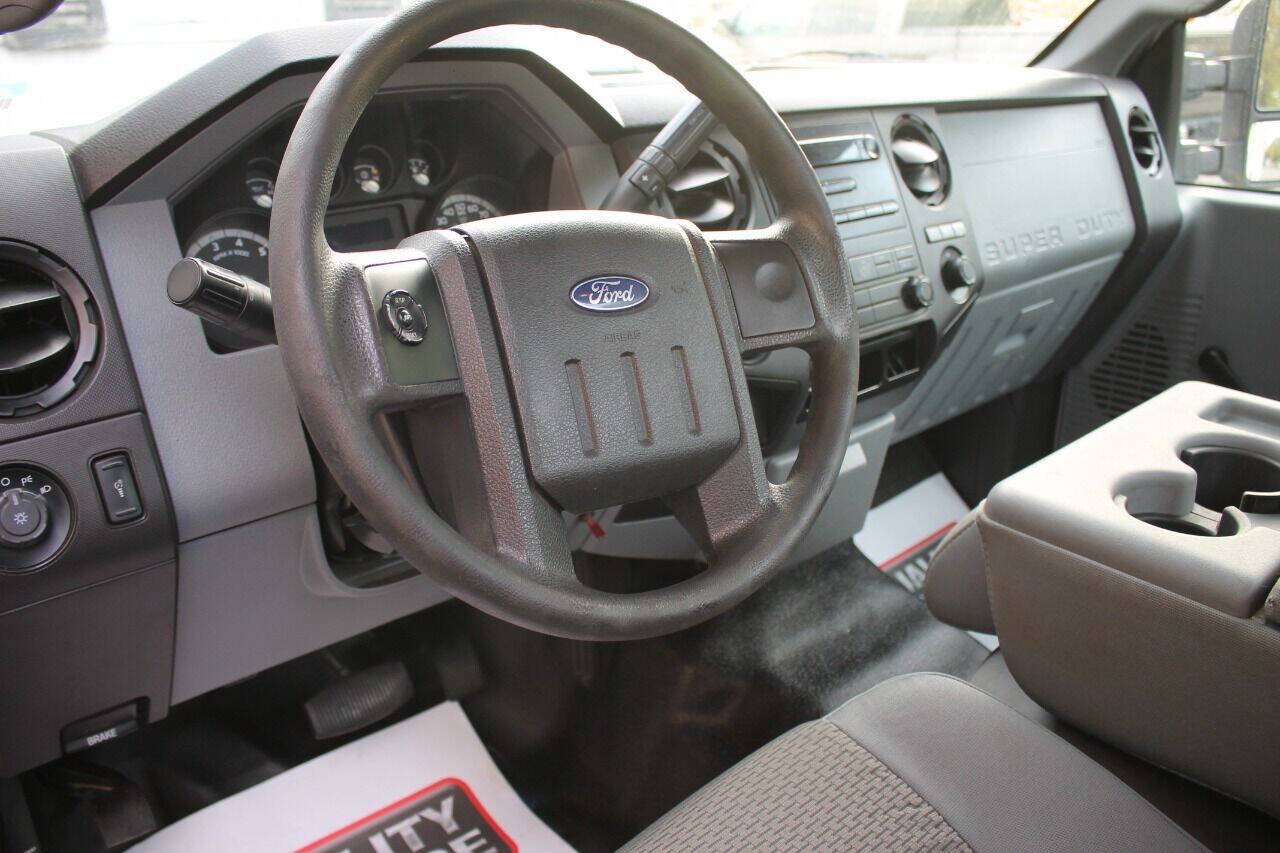 Used 2012 Ford F250 XL RWD image 32