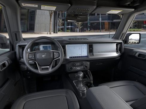 New 2025 Ford Bronco Badlands image 9