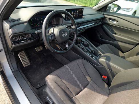 Used 2023 Honda Accord Sport image 19