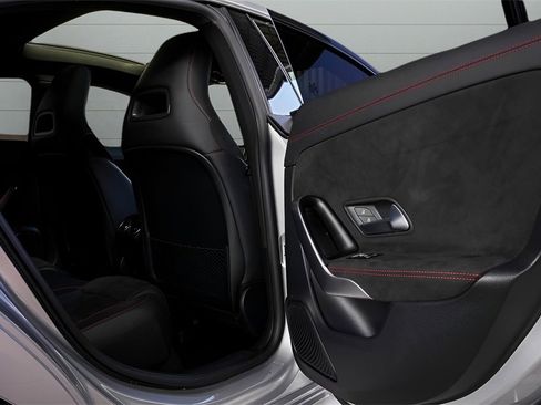 Used 2023 Mercedes-Benz CLA 250 CLA 250 image 56