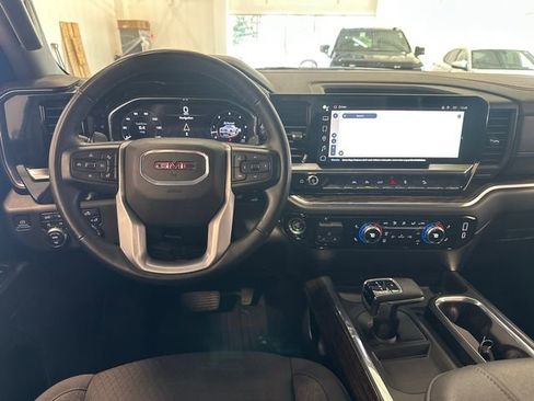 Used 2024 GMC Sierra 1500 Elevation w/ X31 Off-Road Package AWD/4WD image 16