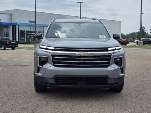 New 2026 Chevrolet Traverse LT FWD image 2