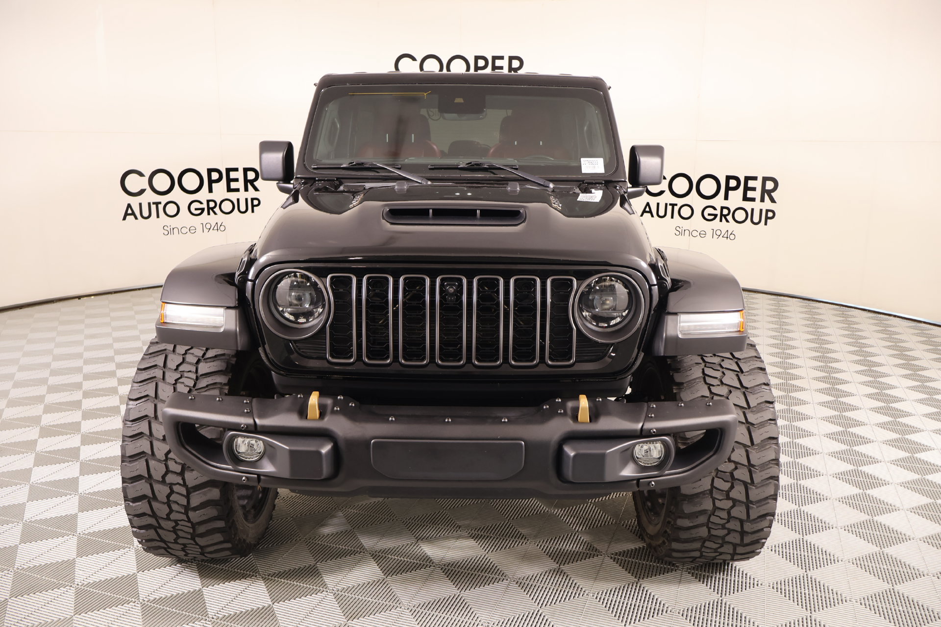 Used 2024 Jeep Wrangler Unlimited Rubicon 392 AWD/4WD image 10
