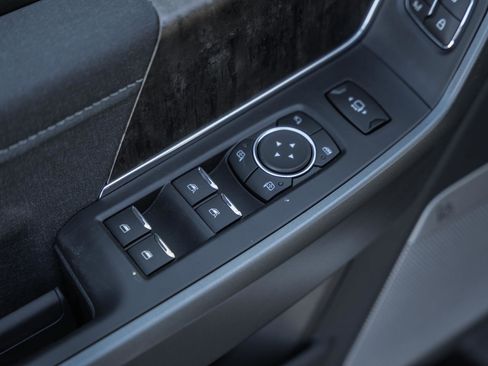 New 2026 Ford F350 Lariat w/ Black Appearance Package image 48