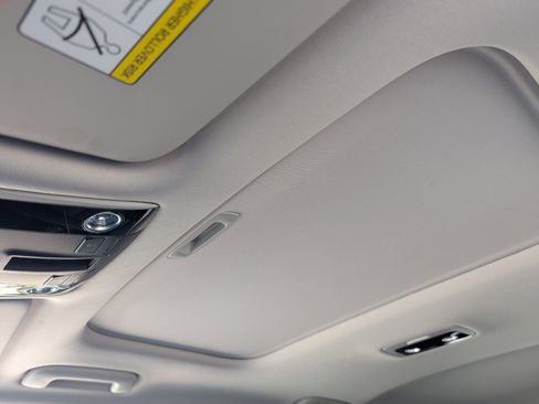 Certified 2025 Kia Seltos EX w/ EX Sunroof Package image 29