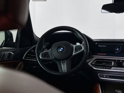 Used 2022 BMW X6 xDrive40i w/ Executive Package image 11