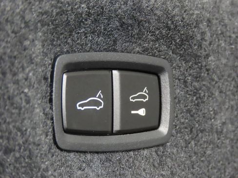Certified 2026 Porsche Taycan RWD image 46