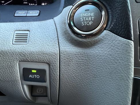 Used 2011 Lexus LS 460 AWD w/ Comfort Pkg image 19