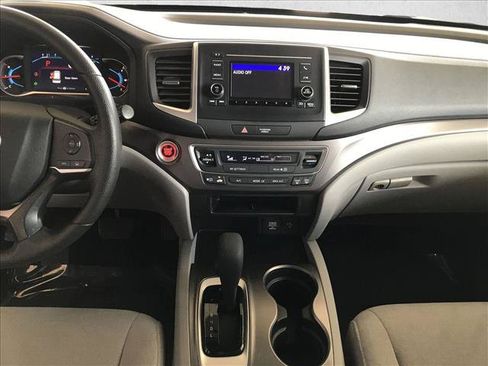 Used 2019 Honda Pilot LX image 14