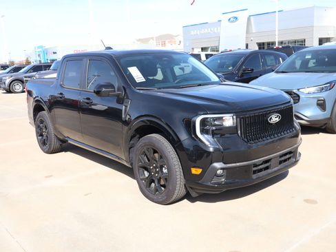 New 2025 Ford Maverick Lobo image 1