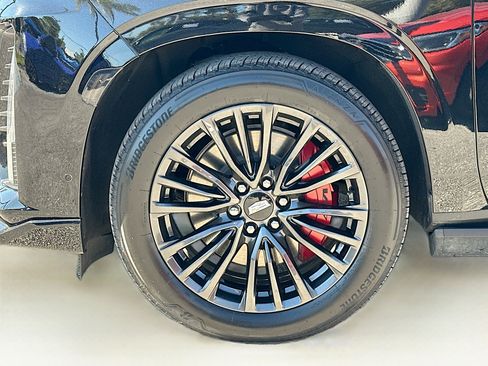 Used 2023 Cadillac Escalade V w/ LPO, Floor Liner Package image 38