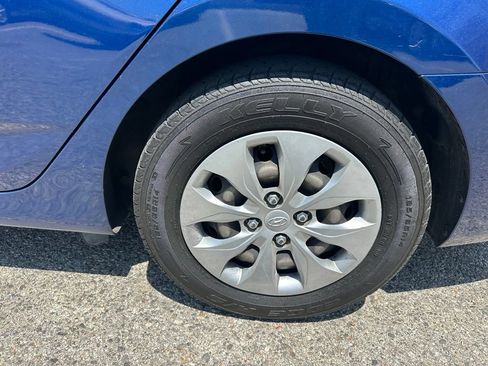 Used 2017 Hyundai Accent SE FWD image 7