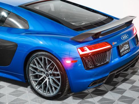 Used 2017 Audi R8 V10 plus AWD/4WD image 17