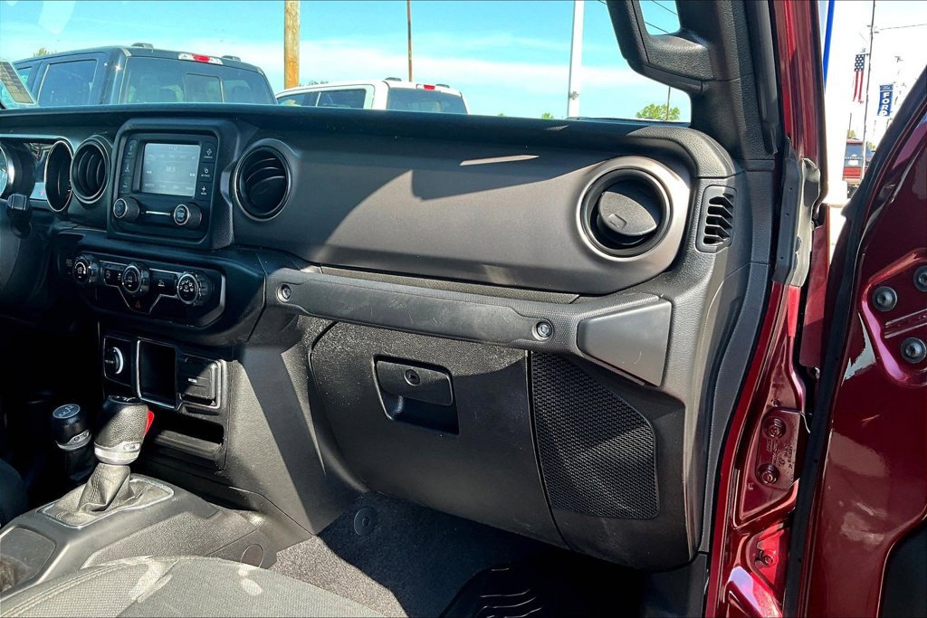 Used 2021 Jeep Gladiator Sport w/ Trailer Tow Package AWD/4WD image 16