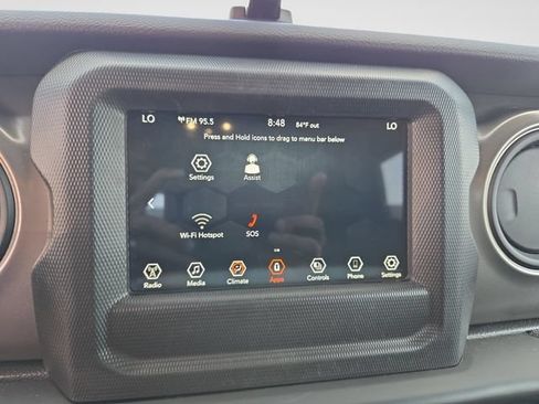 Used 2023 Jeep Gladiator Sport AWD/4WD image 28