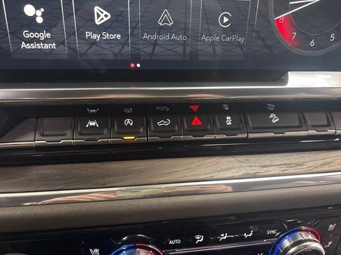 Used 2023 GMC Sierra 1500 SLT w/ SLT Premium Package image 23