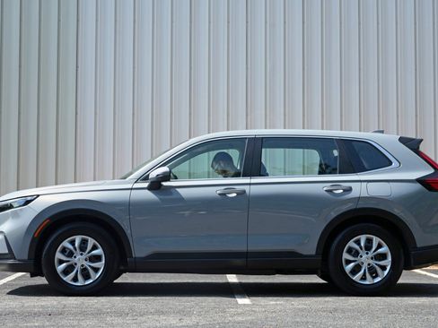 Used 2024 Honda CR-V LX image 8