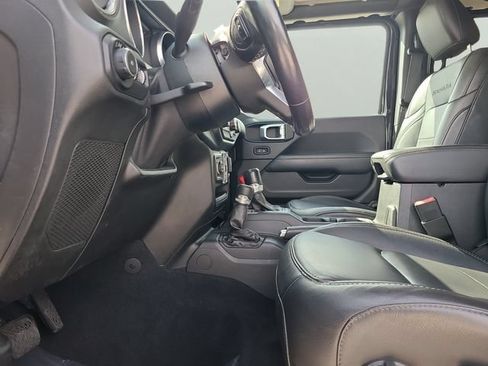 Used 2020 Jeep Wrangler Unlimited Sahara AWD/4WD image 20
