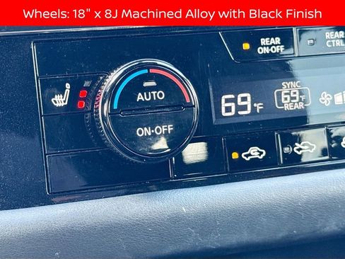 Used 2025 Nissan Pathfinder Rock Creek AWD/4WD image 19