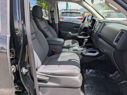 Used 2023 Nissan Frontier SV AWD/4WD image 29