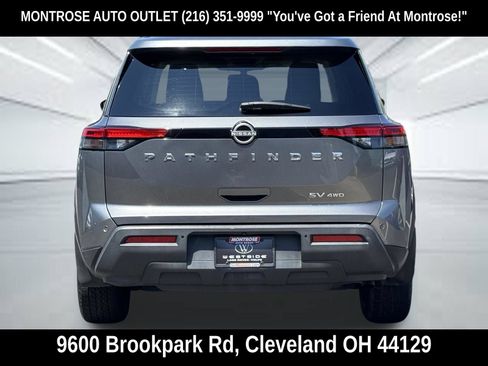 Used 2023 Nissan Pathfinder SV AWD/4WD image 5