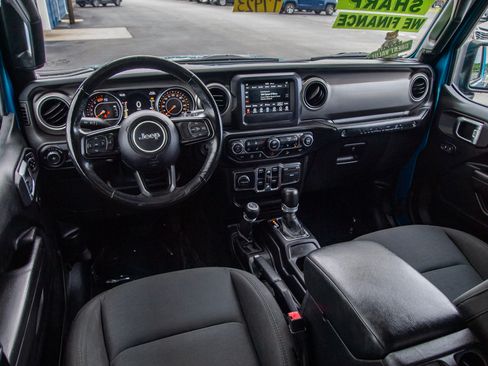 Used 2020 Jeep Wrangler Unlimited Sport S AWD/4WD image 25