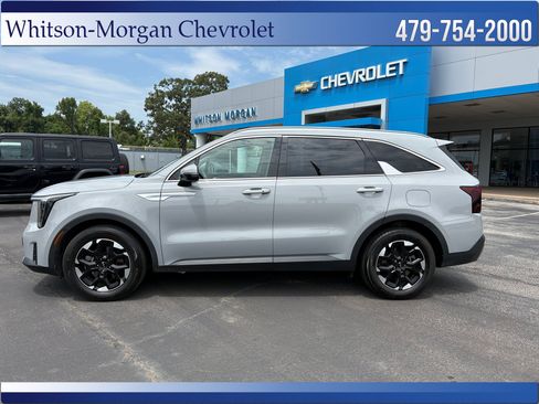 Used 2025 Kia Sorento S w/ Panoramic Sunroof Package FWD image 8