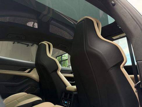 Used 2020 Porsche Taycan Turbo S image 74