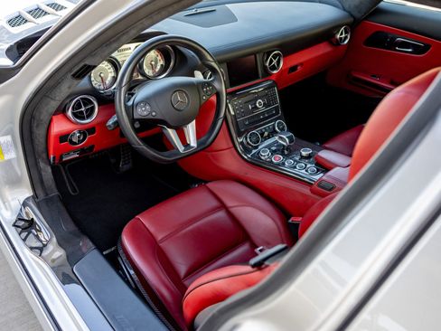 Used 2012 Mercedes-Benz SLS AMG AMG Coupe 2D image 13