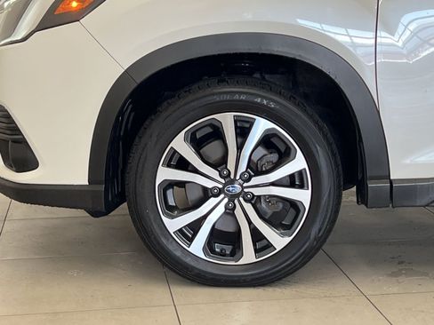 Used 2023 Subaru Forester Limited w/ Popular Package #2 AWD/4WD image 11