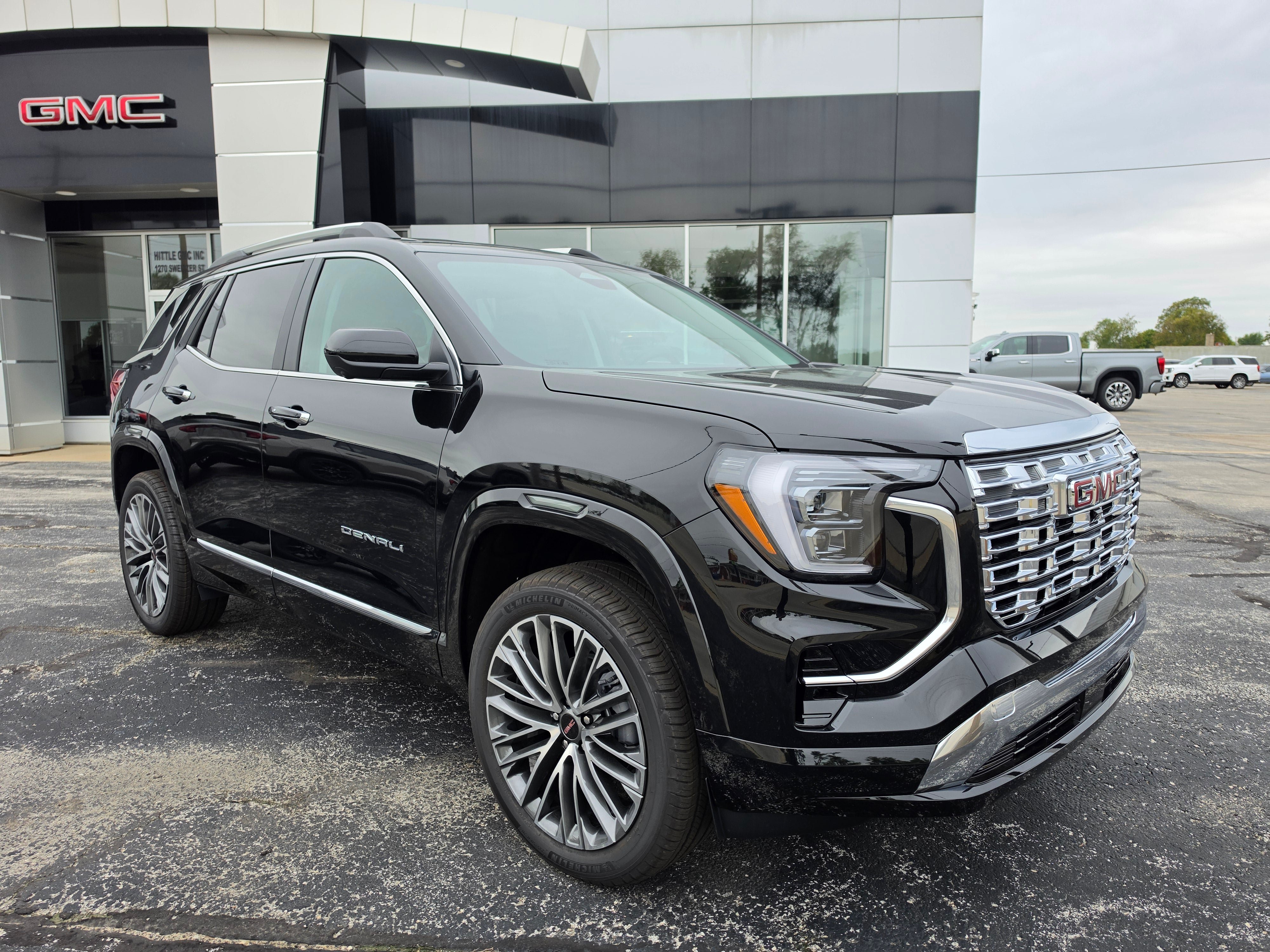 New 2027 GMC Terrain Denali AWD/4WD image 3