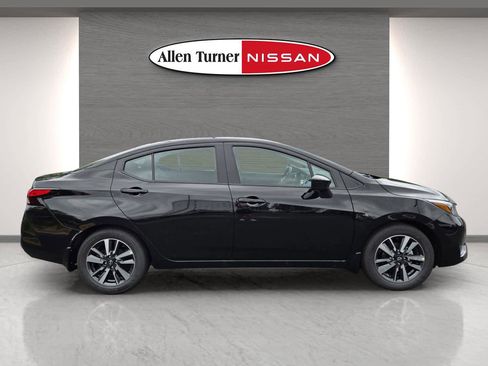 New 2025 Nissan Versa SV w/ Trunk Package image 5