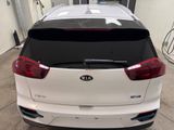 Used 2020 Kia Niro EX Premium w/ Cold Weather Package image 6