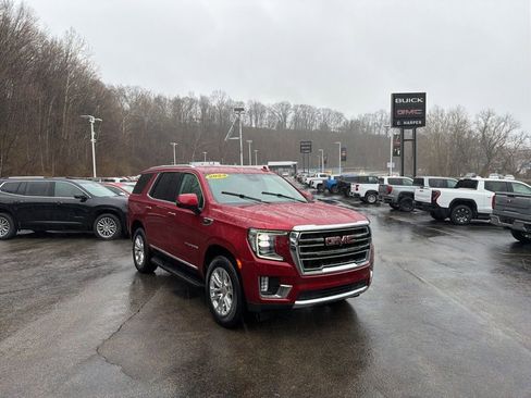 Used 2024 GMC Yukon SLT w/ SLT Luxury Package RWD image 6