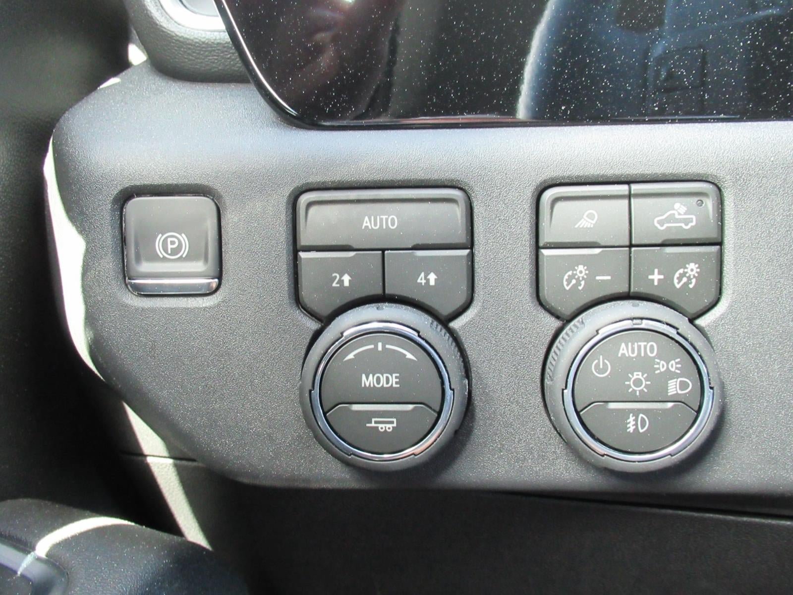 New 2026 Chevrolet Silverado 1500 RST w/ Safety Package AWD/4WD image 22